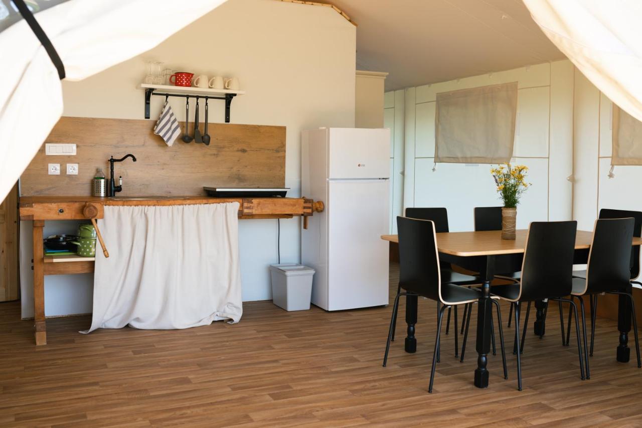 Glamping Kolpa Resort Gradac Buitenkant foto