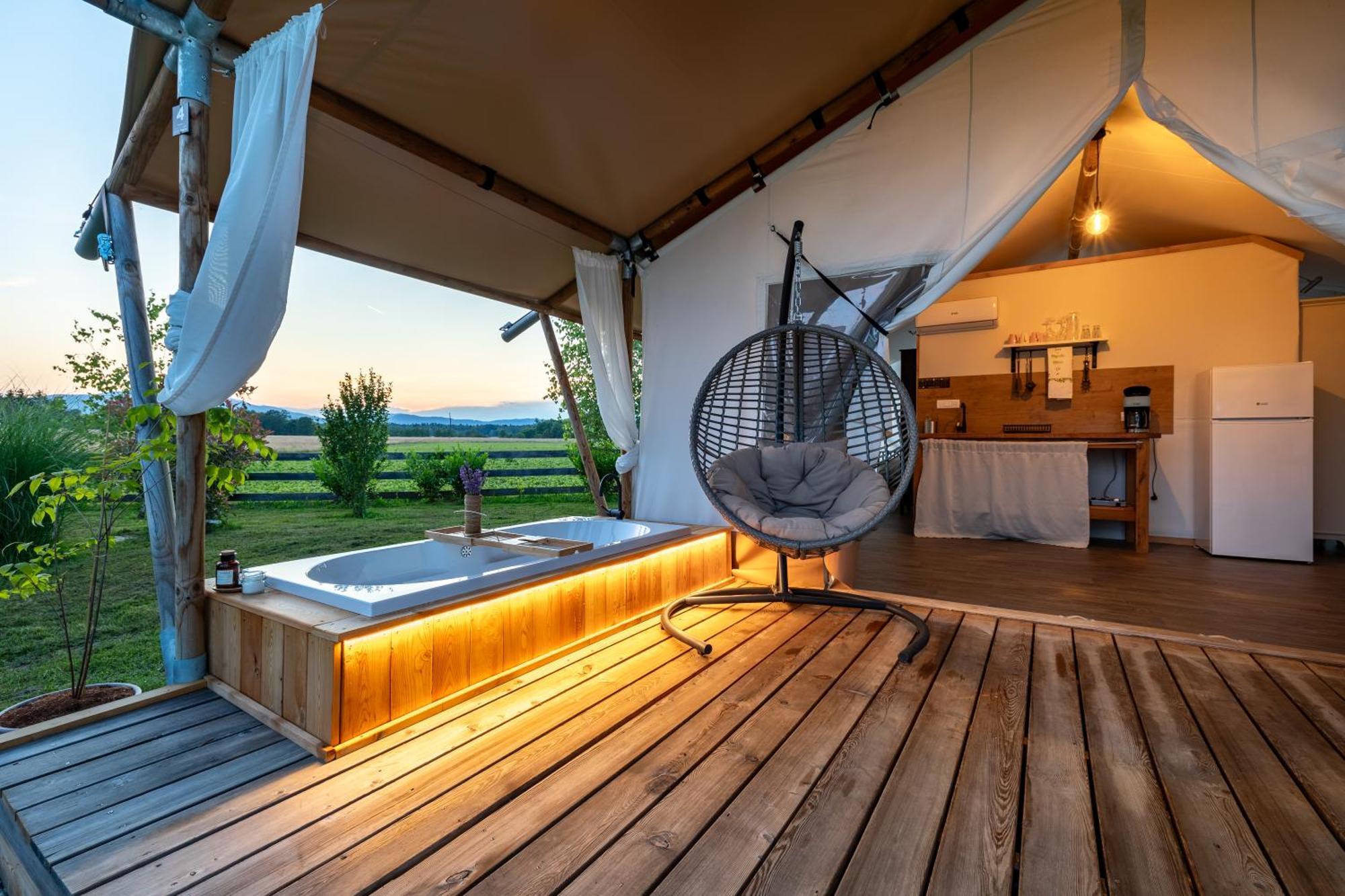 Glamping Kolpa Resort Gradac Buitenkant foto