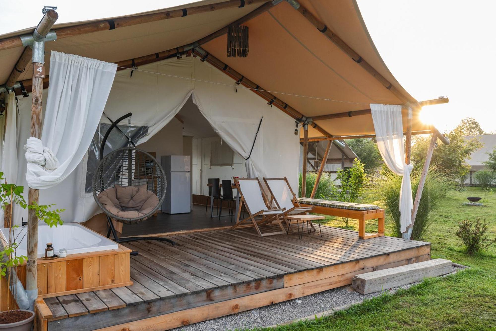 Glamping Kolpa Resort Gradac Buitenkant foto